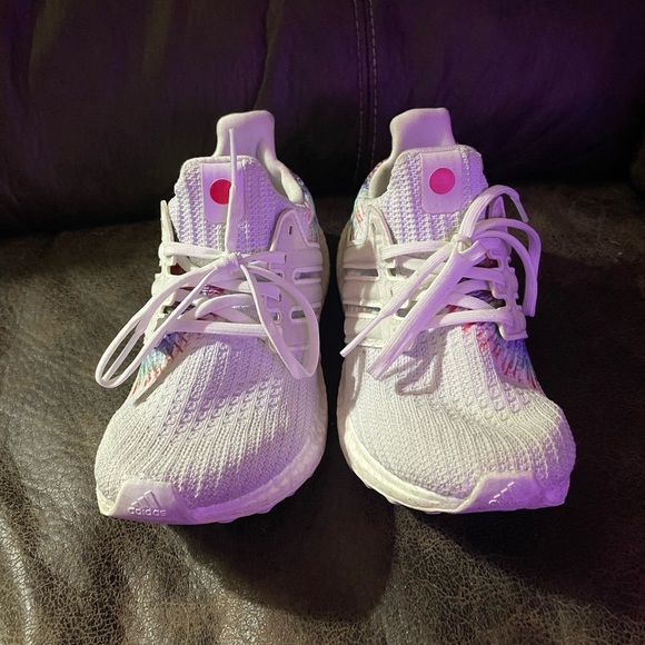 Adidas UltraBoost DNA 4.0 Tie-Dye White Running Shoes Size 4.5 Women’s - Picture 1 of 4